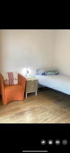 Room near airport CBD