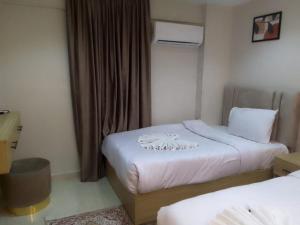 King Farouk pyramids view hotel