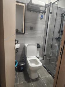 Farrey Homes Studio Near Jkia and Sgr