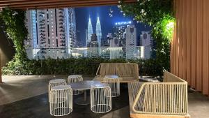 KLCC view couple suite 305A at Majestic Residence