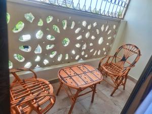 Cutie Coast Retreat 2BR Getaway