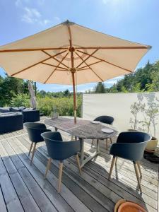 Summer Home Gem With Sea View On Helgenæs