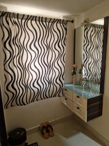 Gachibowli House of Arts 105 Elina Stays