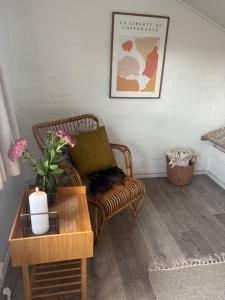 FF1006 Autentisk Feriebolig i Hemmet med adgang til pool