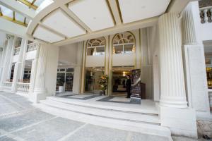 Chateau de Maisons Suites