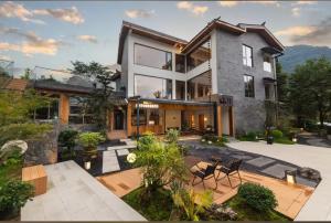 M Country Road 山行野奢影院温泉民宿