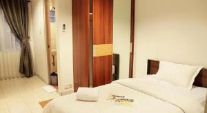 Lotus Bandung Hotel, Cafe, and Meeting Place