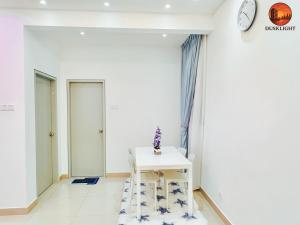 SkyLake Dusklight Homestay