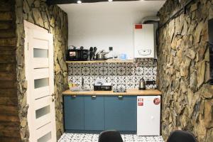 Затишна квартира в центрі з власним двориком