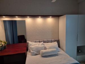 Santorini Resort Negombo - Elysian Blue Suite Negombo beach and Airport
