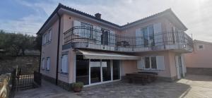 Apartments Erika & Tai