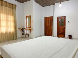 Elepath Lodge Pinnawala