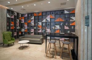 Baoli International Hotel - Yangjiang Baili Plaza