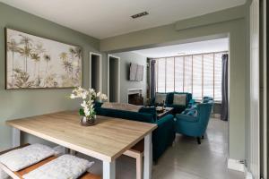 Stylish 4-Bedroom Townhouse in the Heart of Bath - 3-star hotels in Bath