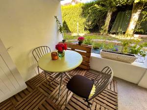 Appartement entrée privative, terrasse et jardin