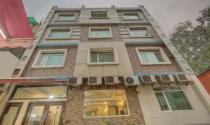 Treebo Rockwell Plaza