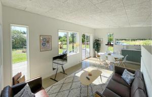 3 Bedroom Amazing Home In Væggerløse