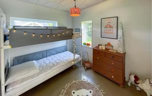 3 Bedroom Amazing Home In Væggerløse