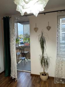 7 min od PKP Dworzec Metropolitarny