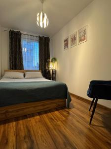 7 min od PKP Dworzec Metropolitarny