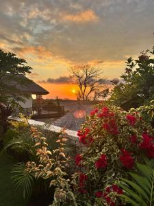 Penida View Village - Infinity pool & Volcano View