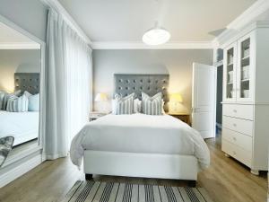 Coastal Hospitality - Beach Club 107