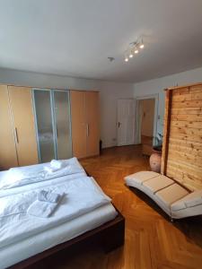 Altbau-Traum mit Riesen-Dachterrasse