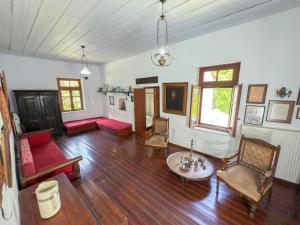 Elafonisi Manor with Private Pool & Jaccuzi