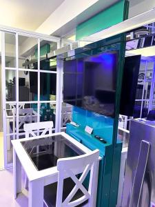 One-bedroom condo at Shell Residences