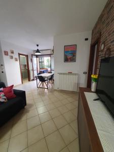 Gioia House Bilocale 4 posti letto 10 min dal mare