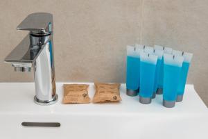 Żelazna Downtown Apartment by BookingHost