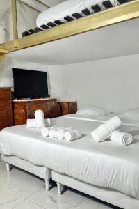 Studio Charme Royal - LOUIS XV - Metro 13