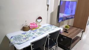 Spacious simple one-bedroom condo at Shell Residence