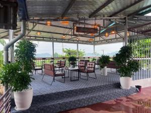 Tuấn huyền vlog homestay