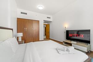 Golden Woods Escape Near Marina & JBR