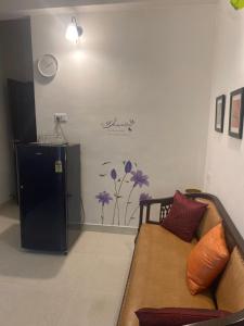 Gachibowli House of Arts 204 Elina Stays