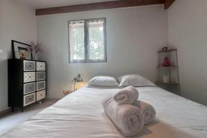 Chalet de Russac - 6 personnes - Jardin clôturé avec terrasse aménagée