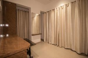 Hotel Crystal Palace Near US Consulate Bandra Kurla Complex Mumbai Near Mumbai Airport Mumbai