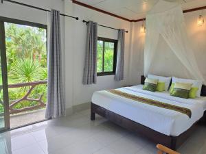 Malulee KhaoSok Resort