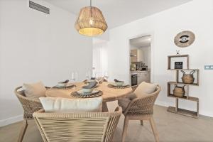 Stylish ground floor Apartment with Garden RDR511
