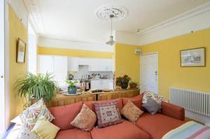 Stunning 2-bedroom Duplex in the heart of Clifton