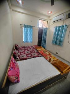 Shyama Guest House and Apartments