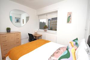 Stylish 3-Bedroom Apartment mins to London Bridge