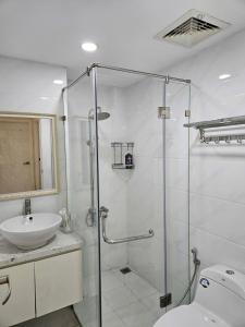 Tranquil City Escape