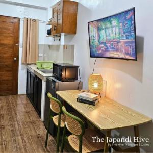 Cozy Condo AC Wi-Fi Netflix Ligao Natl Rd Rm 303