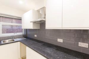 Radstock Road - Room 4a