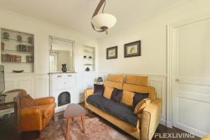 Charming - One-Bedroom Apartment in Paris 5th