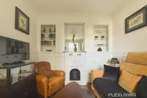 Charming - One-Bedroom Apartment in Paris 5th