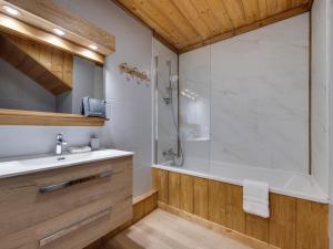 Triplex moderne 120m², sud, 4 chambres, parking, wifi, 2 terrasses à La Rosière - FR-1-690-34