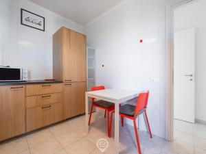 Sunset Oasis Apartment